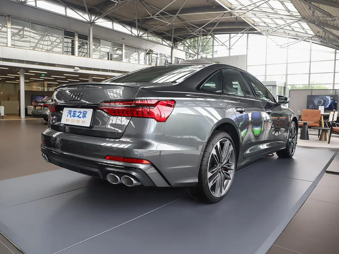 Audi S6 2022–2025, фото 8