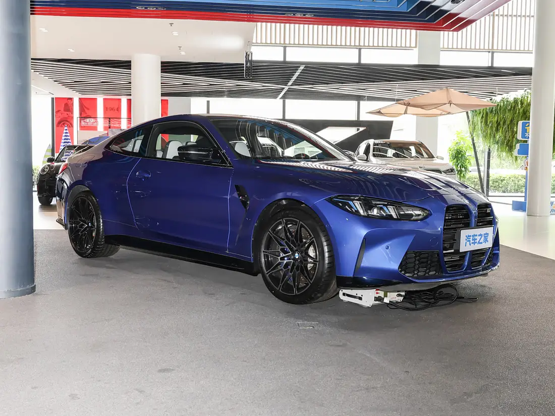 BMW M4 2021–2025, фото 3
