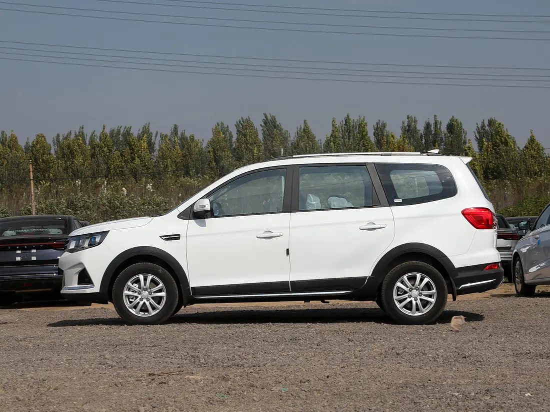 Dongfeng Forthing SX6 2016–2023, фото 4