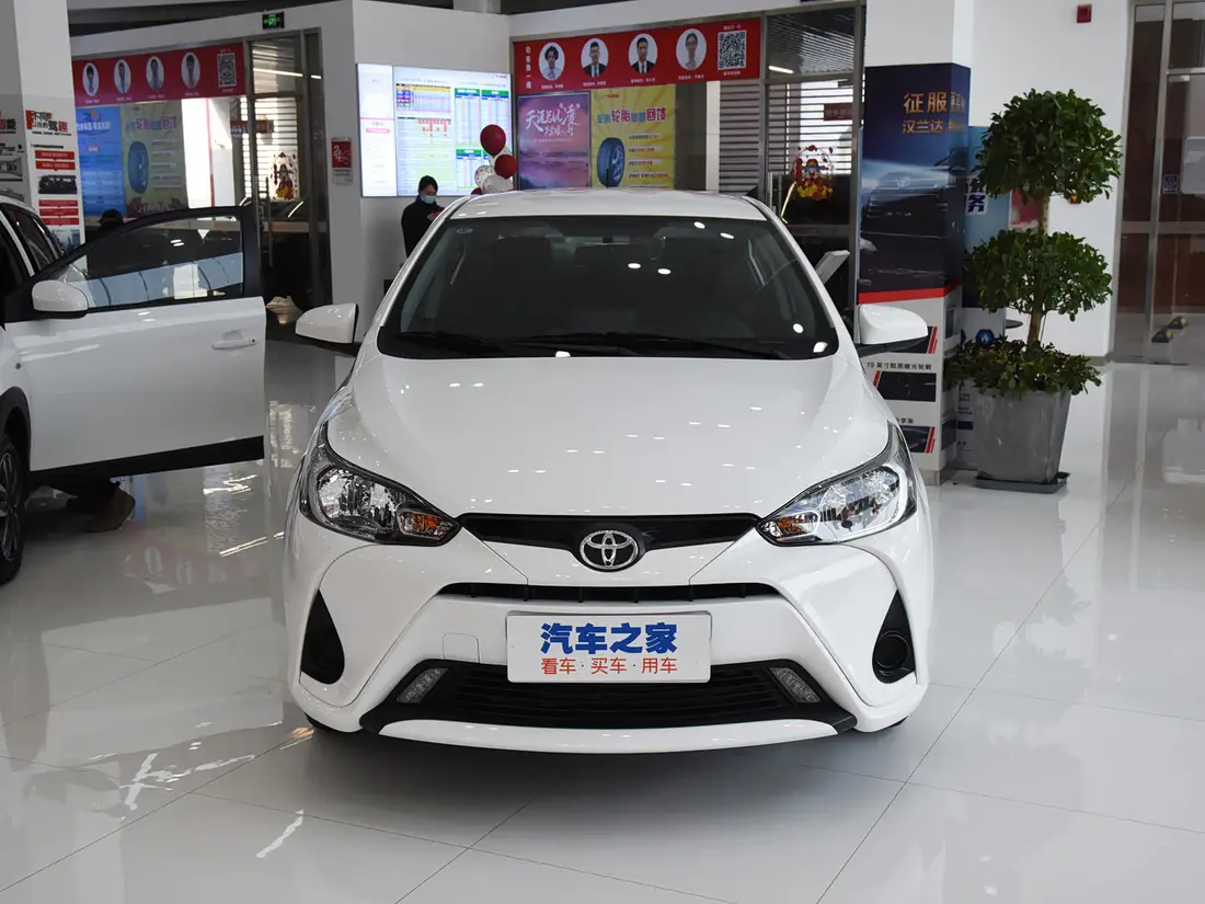 Toyota Yaris L Sedan 2017–2022, фото 2