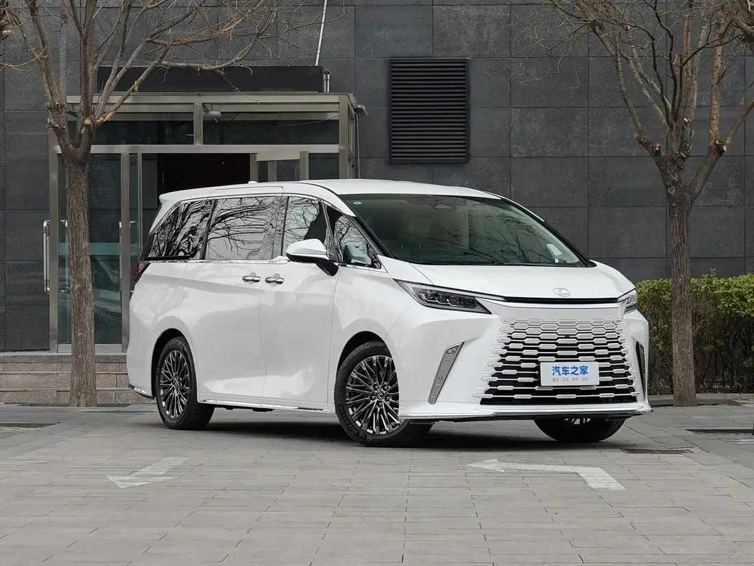 Lexus LM 2021–2025, фото 3
