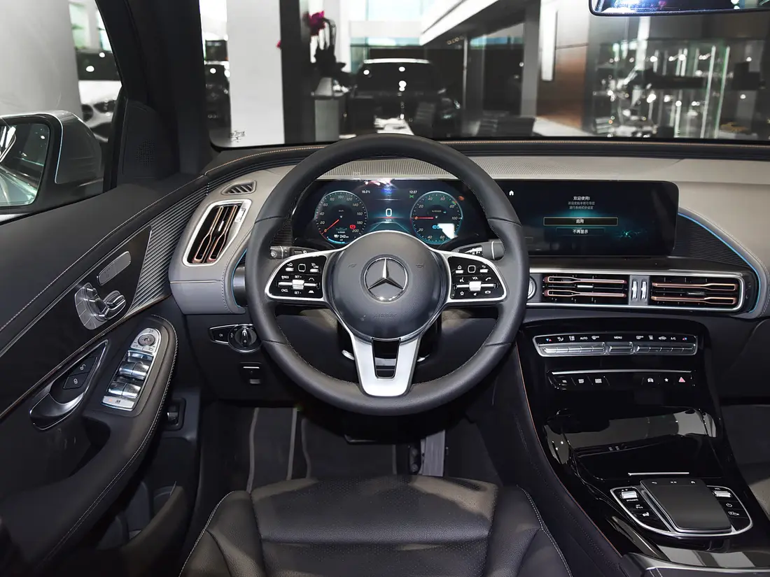 Mercedes-Benz EQC 2019–2022, фото 10