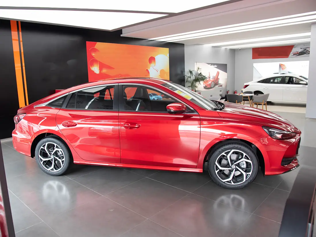 MG MG5 3-е поколение, рестайлинг · 2025–н.в., фото 8