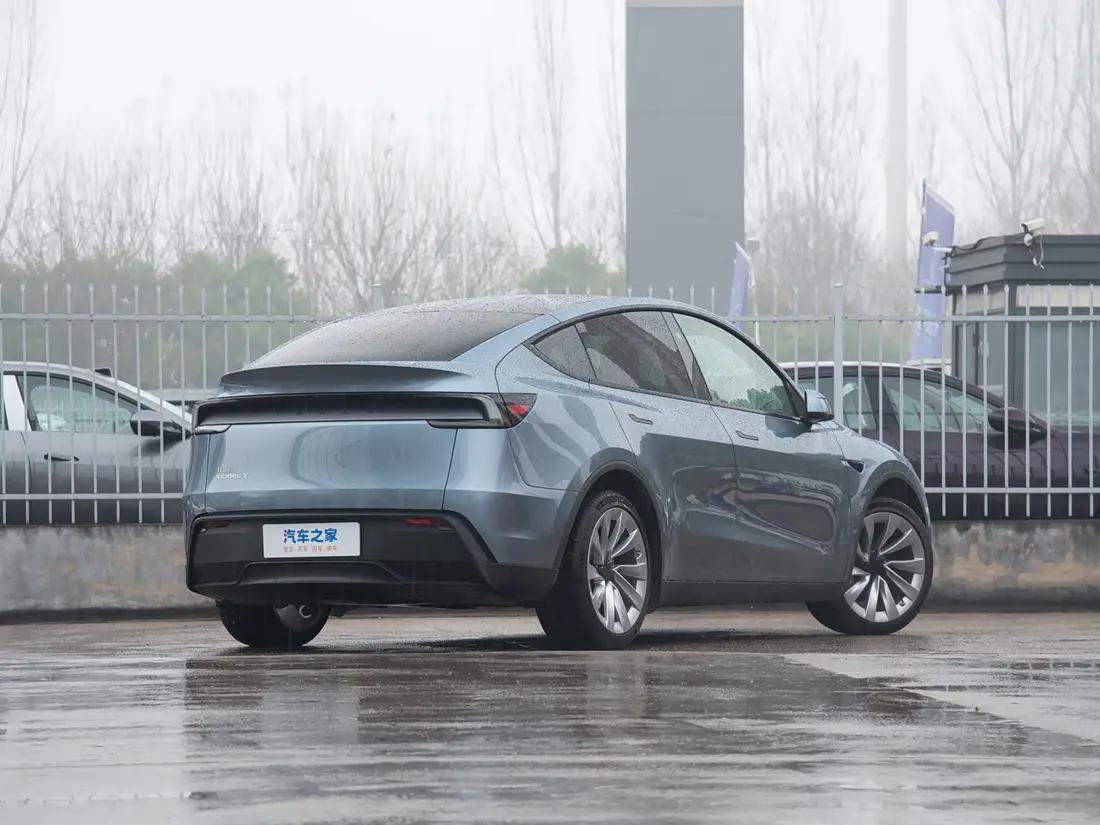 Tesla Model Y 1-е поколение, рестайлинг (Juniper) · 2025–н.в., фото 7