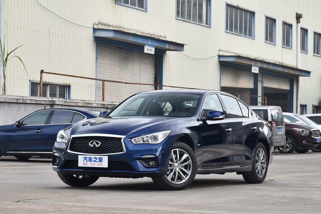 Infiniti Q50L
