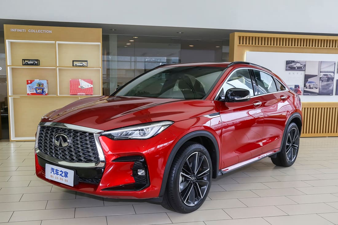 Infiniti QX55