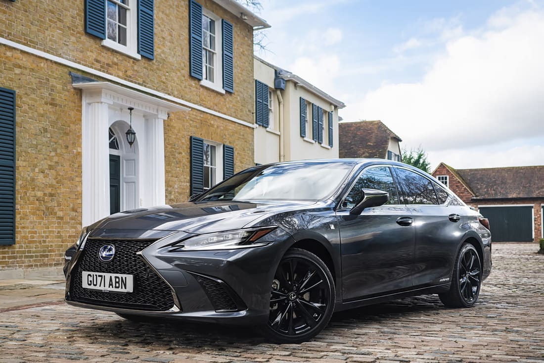 Lexus ES